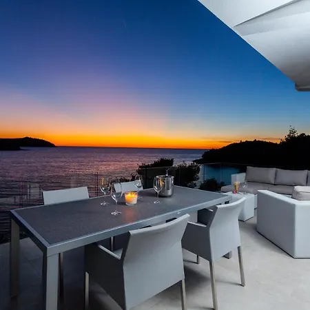 فيلة Style And Sea فيلا لوكا