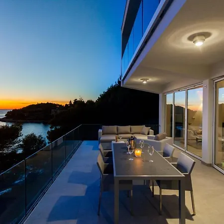 Villa Style And Sea