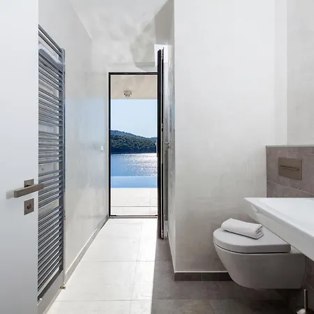 Style And Sea Villa
