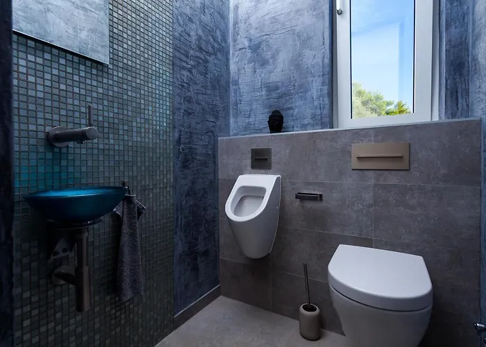 Style And Sea * Vela Luka